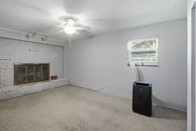 1625 Meadowbrook Drive, Garland, TX 75042 - Photo 9