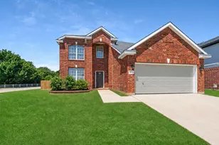 7812 Tanbark Ln, Arlington, TX 76001 - Photo 1