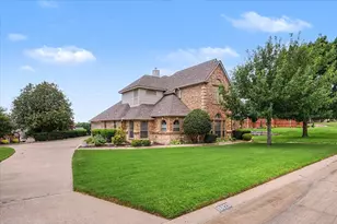 8820 St Annes Ct, Fort Worth, TX 76179 - Photo 7