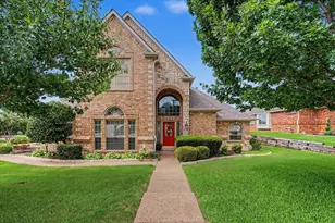 8820 St Annes Ct, Fort Worth, TX 76179 - Photo 3