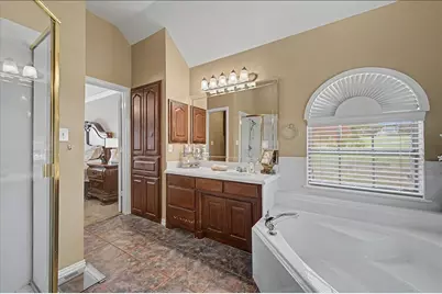 8820 Saint Annes Court, Fort Worth, TX 76179 - Photo 19