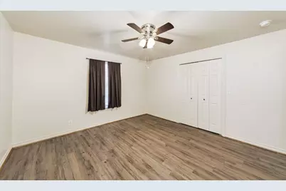 907 N Lamb Street, Bowie, TX 76230 - Photo 19