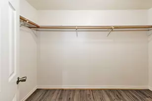 907 N Lamb St, Bowie, TX 76230 - Photo 15