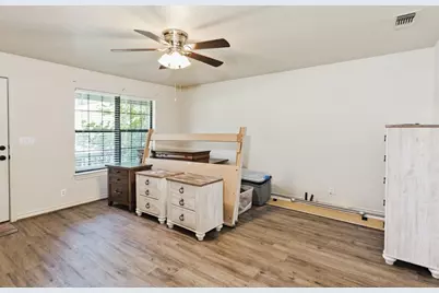 907 N Lamb Street, Bowie, TX 76230 - Photo 5