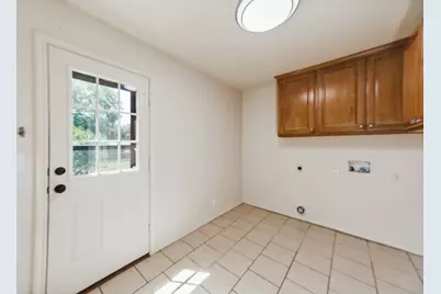 907 N Lamb Street, Bowie, TX 76230 - Photo 11