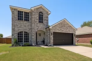 3251 Yeltes, Grand Prairie, TX 75054 - Photo 3
