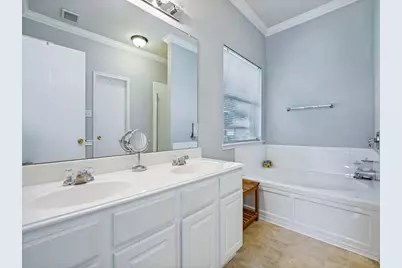 3251 Yeltes, Grand Prairie, TX 75054 - Photo 21