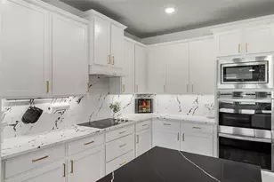 970 Hurstwood Dr, Van Alstyne, TX 75495 - Photo 9