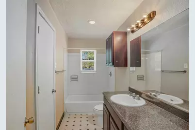 150 S Main Street #206, Euless, TX 76040 - Photo 5