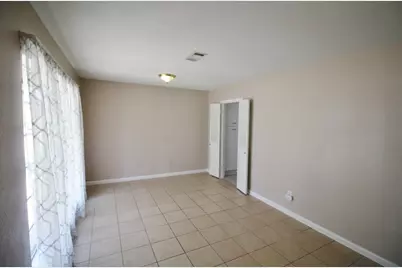 821 Rea Avenue, Lancaster, TX 75146 - Photo 3