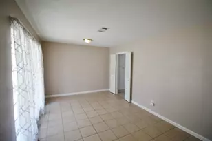821 Rea Ave, Lancaster, TX 75146 - Photo 3