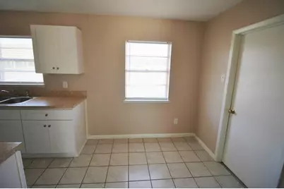 821 Rea Avenue, Lancaster, TX 75146 - Photo 13