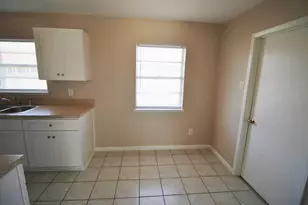 821 Rea Ave, Lancaster, TX 75146 - Photo 13
