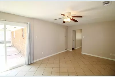 821 Rea Avenue, Lancaster, TX 75146 - Photo 9