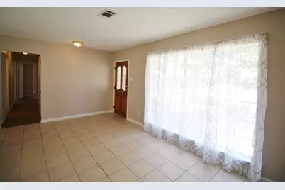 821 Rea Avenue, Lancaster, TX 75146 - Photo 5