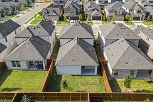 909 Apeldoorn Trl, Little Elm, TX 75068 - Photo 11