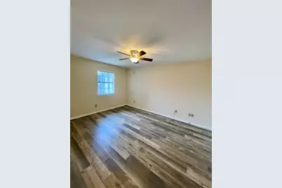 1915 S 10th #110, Waco, TX 76706 - Photo 7