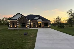 556 Palmito Rnch Rd, Corsicana, TX 75110 - Photo 1