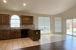 7810 Corona Ct, Arlington, TX 76002 - Photo 7