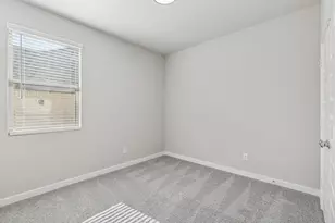869 Rockcloud Dr, Fort Worth, TX 76052 - Photo 29