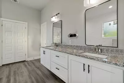 7909 Ivory Lane, Dallas, TX 75216 - Photo 13