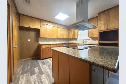 1915 Leslie Street, Denton, TX 76205 - Photo 5