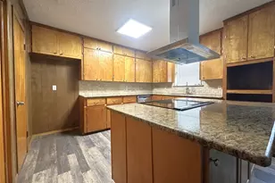 1915 Leslie St, Denton, TX 76205 - Photo 5