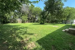 1915 Leslie St, Denton, TX 76205 - Photo 19