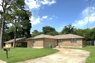 1915 Leslie St, Denton, TX 76205 - Photo 1