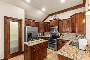 1326 Briar Cliff Path, Abilene, TX 79602 - Photo 35