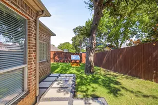 710 Knott Ct, Euless, TX 76039 - Photo 35