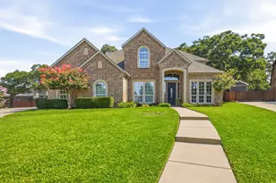 710 Knott Ct, Euless, TX 76039 - Photo 1