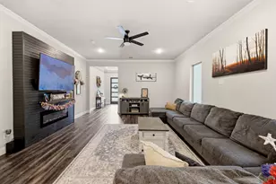 1206 Speedway St, Greenville, TX 75401 - Photo 9