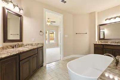 344 Birchwood Way, Irving, TX 75063 - Photo 19