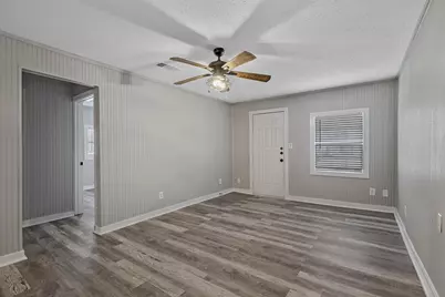 1009 Oak Street, Bonham, TX 75418 - Photo 7