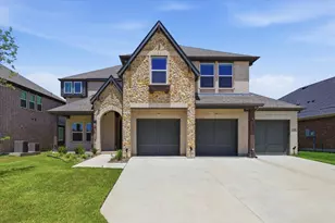 2276 Valencia Dr, Little Elm, TX 75068 - Photo 3