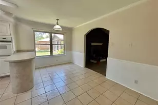 6209 Gayle Dr, North Richland Hills, TX 76180 - Photo 11