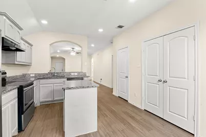 2836 Kilburn Avenue, Dallas, TX 75216 - Photo 11
