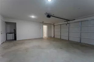 2025 Empire Central Dr, Dallas, TX 75235 - Photo 21