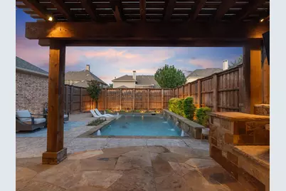 417 Mordred Lane, Lewisville, TX 75056 - Photo 3