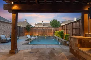 417 Mordred Ln, Lewisville, TX 75056 - Photo 3