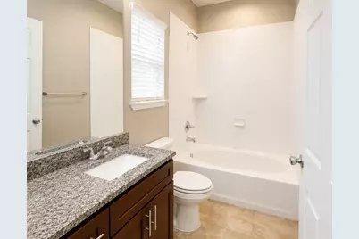 719 E 6th Street, Bonham, TX 75418 - Photo 15