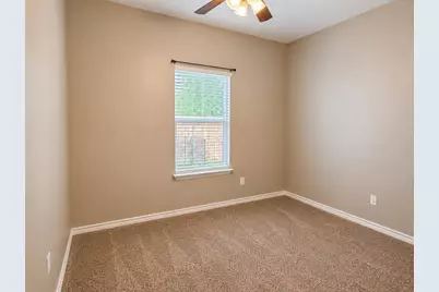 719 E 6th Street, Bonham, TX 75418 - Photo 13