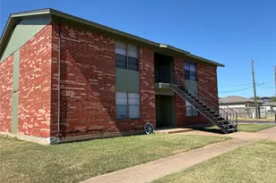 1714 Short St, Cleburne, TX 76033 - Photo 1