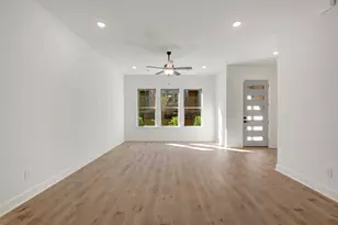4827 Fuller Ct, Irving, TX 75038 - Photo 9