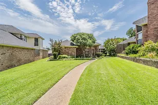 2520 Pecan Grove Ct, Irving, TX 75060 - Photo 3