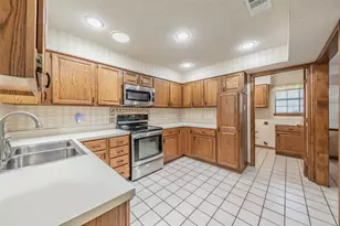2520 Pecan Grove Ct, Irving, TX 75060 - Photo 23