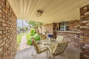 2520 Pecan Grove Ct, Irving, TX 75060 - Photo 33