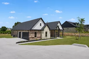 328 Slimp Bluff Ave, Azle, TX 76020 - Photo 3