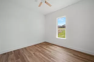 328 Slimp Bluff Ave, Azle, TX 76020 - Photo 23